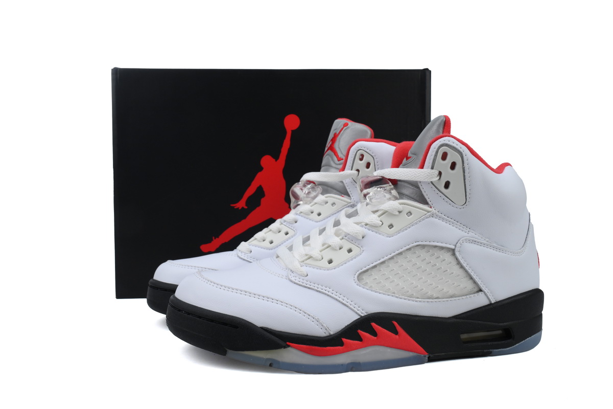 Air Jordan 5 (Fire Red)
